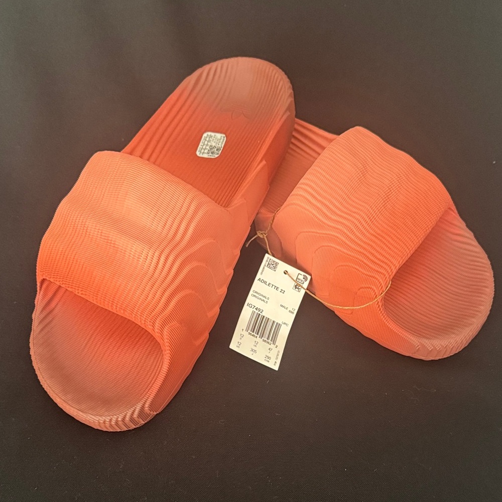 adidas ADILETTE 22 Creamsicle Slides